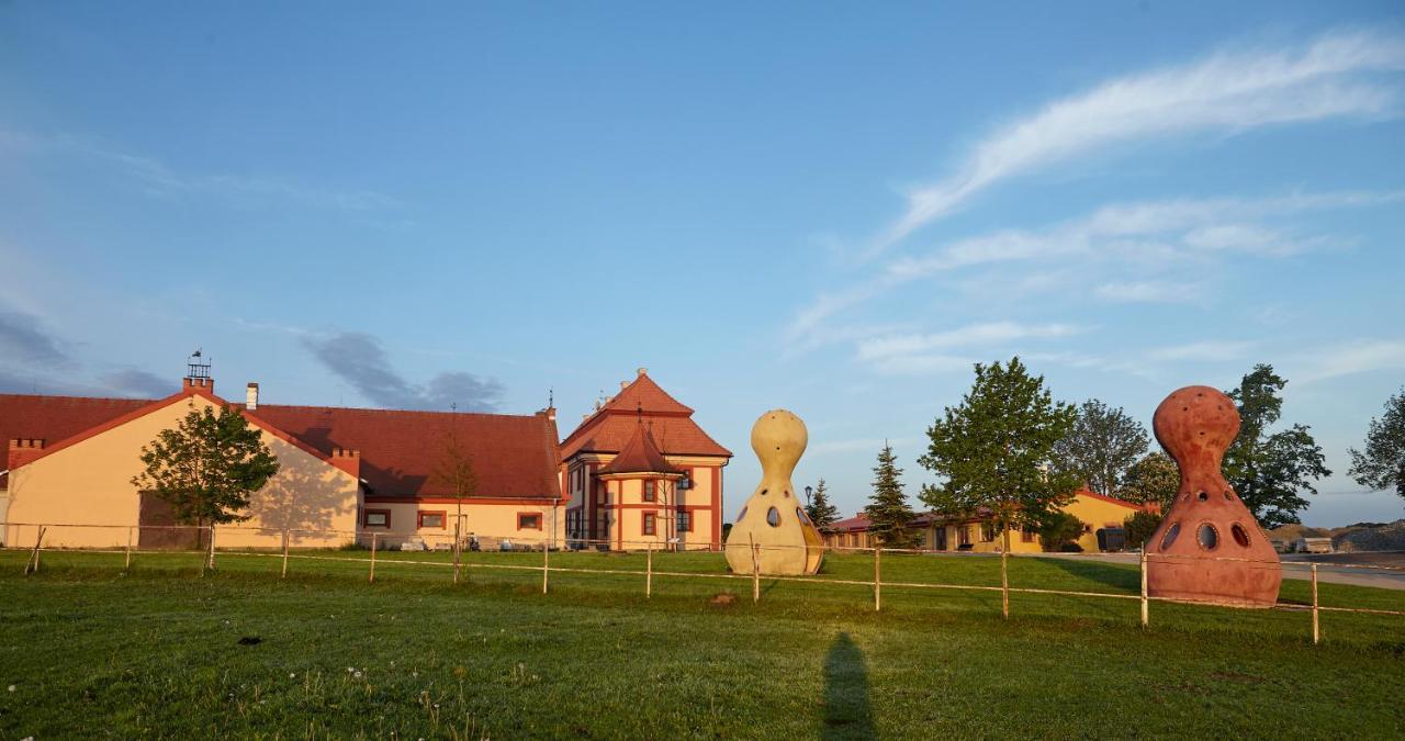 Residence Safari Resort - Chateau Borovany (Ceske Budejovice) Exterior foto